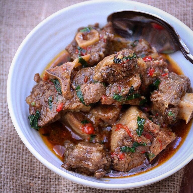 Foods in Nigeria: Oxtail Peppersoup