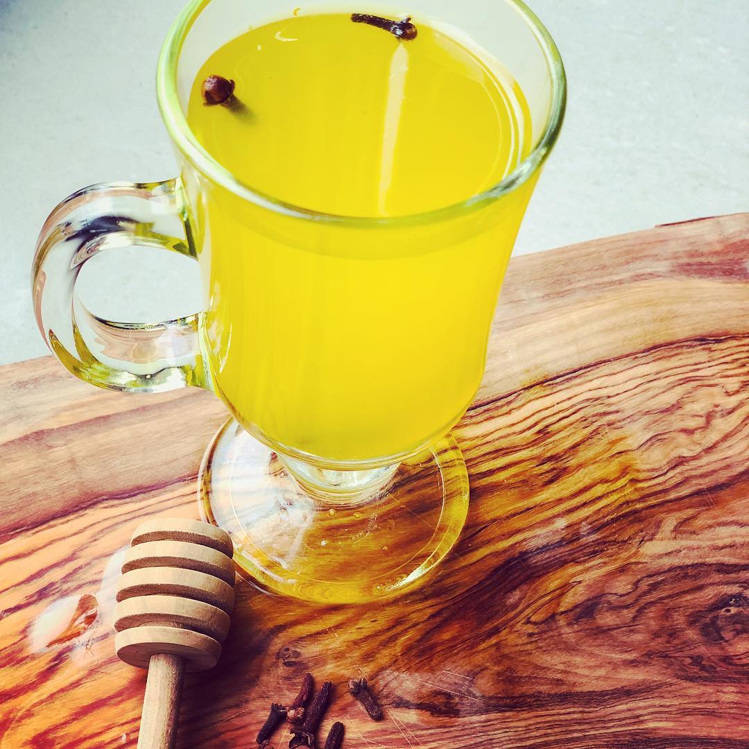 Health benefits of turmeric herbal tea
