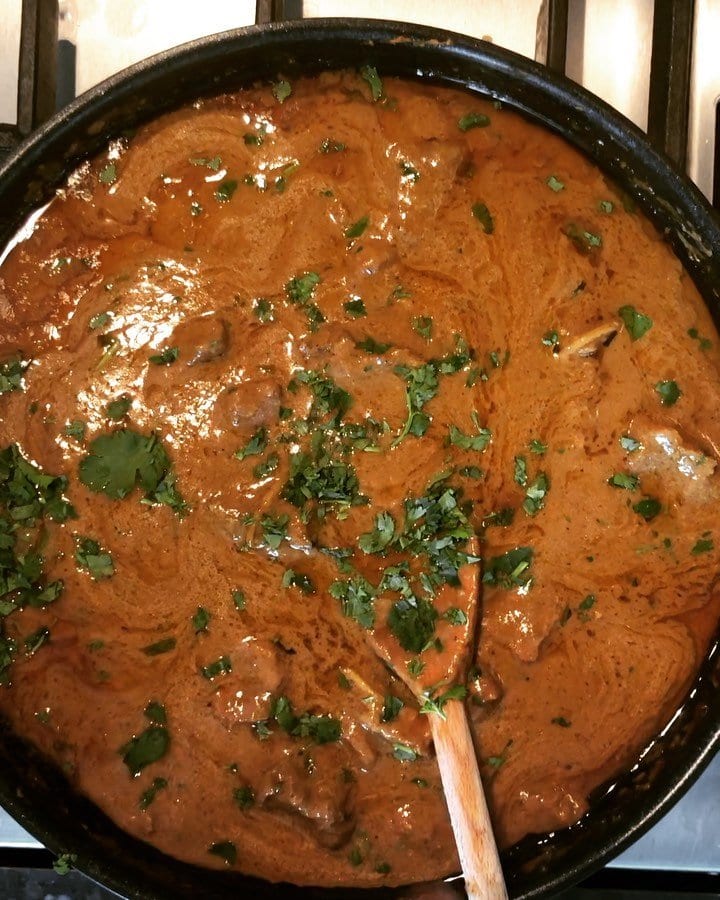 Slow-cooked lamb curry